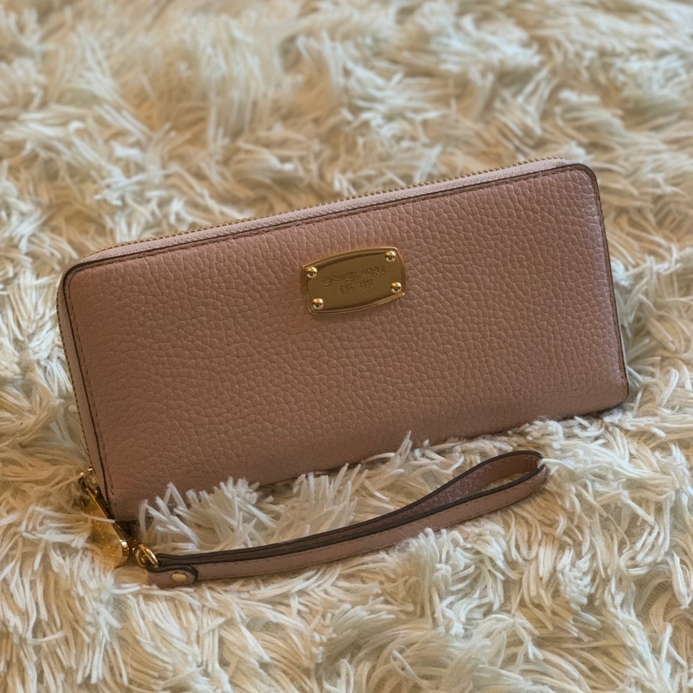MK wallet
